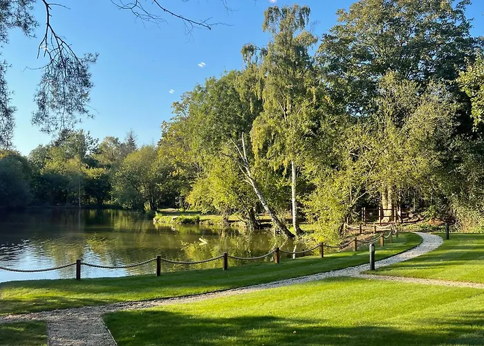 Great Hallingbury Lodges